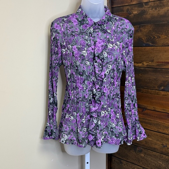 Apt. 9 Tops - Apt 9 Floral Ruffle Women's Top Size L petite stretchy pleated material